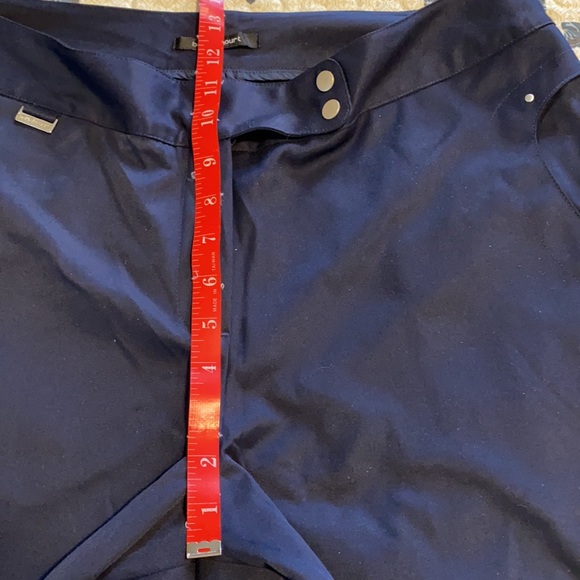 Bette & Court Navy Blue Capris - Size 12 - Picture 13 of 16